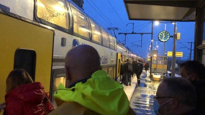 Trains bondés sur la ligne TER Lille-Calais : y a-t-il eu des améliorations ?