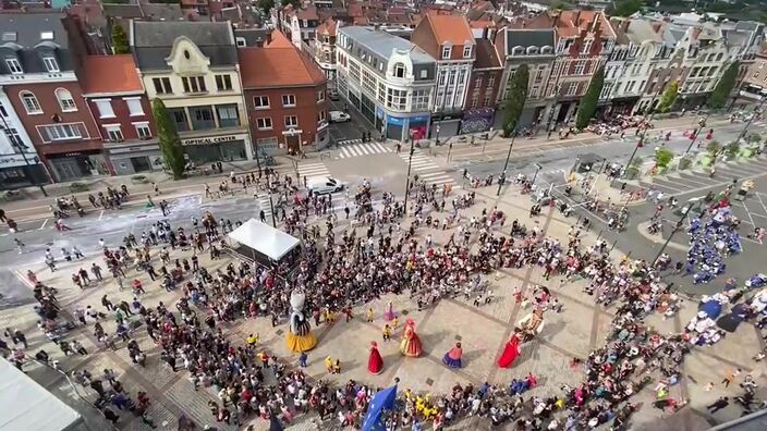 Pas de rigodon, mais un défilé final pour le carnaval des géants de Lens