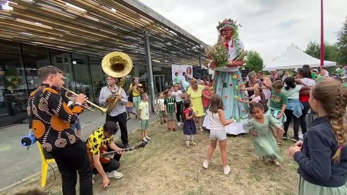 Méricourt : à la Gare, la géante Gaia dévoilée en clôture des centres de loisirs