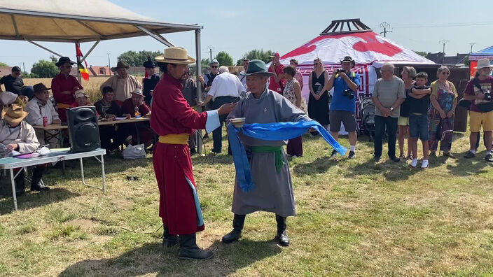 A Ruboruck, 120 Mongols ont célébré le Naadam