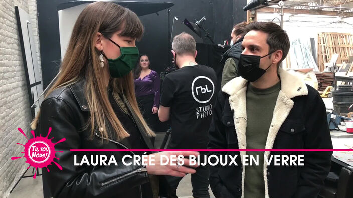 Laura crée des bijoux en verre ! épisode 5