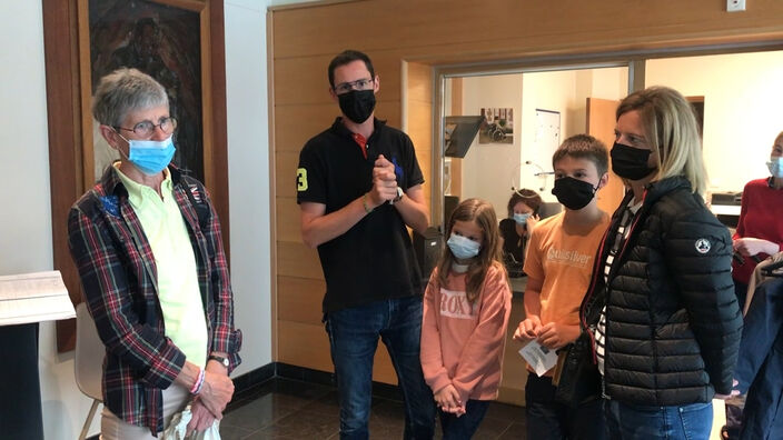 Pass sanitaire dans les Ehpad, rencontre avec une famille à Arras