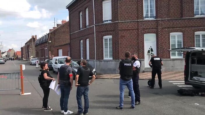 Intervention du déminage après des coups de feu sur le marché de Somain