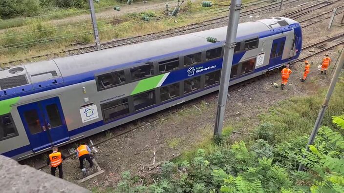 Un train déraille en gare de Cambrai