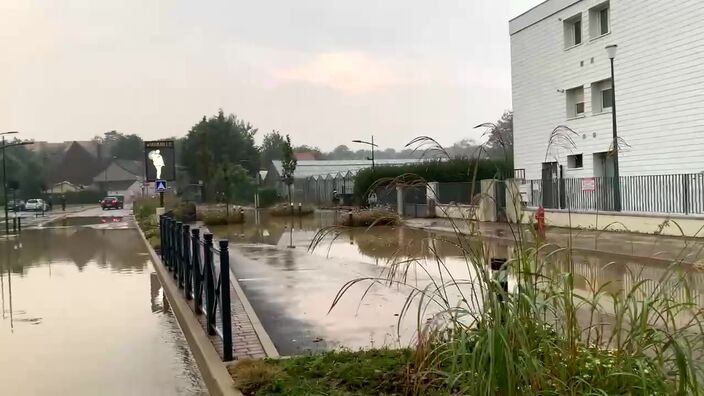 À Wimille, le secteur du collège est totalement inondé