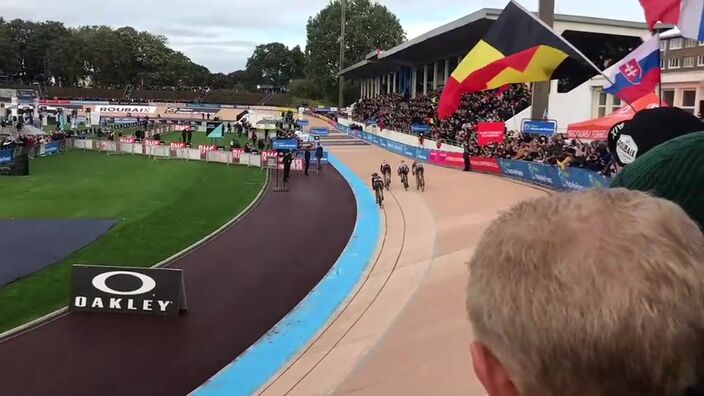 Paris Roubaix : l’arrivée des coureurs sur le velodrome