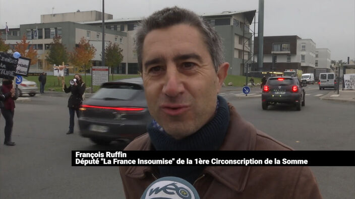 Amiens : François Ruffin vient soutenir la manifestation des Sages-femmes