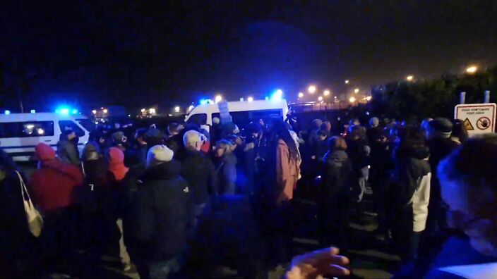 Calais : Des associatifs protestent après le naufrage