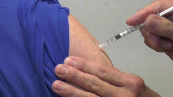 3ème dose de rappel, nouveau variant...les centres de vaccination pris d'assaut