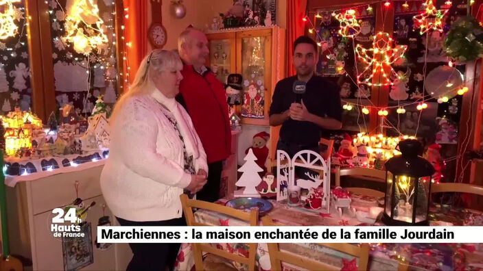 Noham dans une maison enchantée de Noël