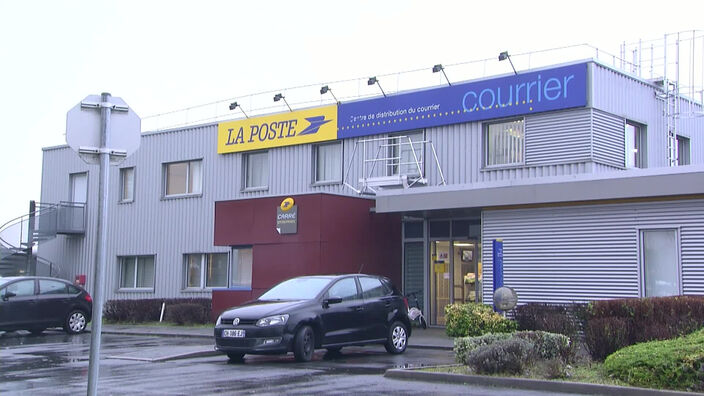 La Poste : le facteur ne passera plus forcément tous les jours