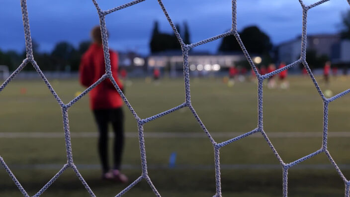 Déterminées, bonus 1 : "Il y a des clubs qui ne veulent pas accueillir d'équipes féminines"