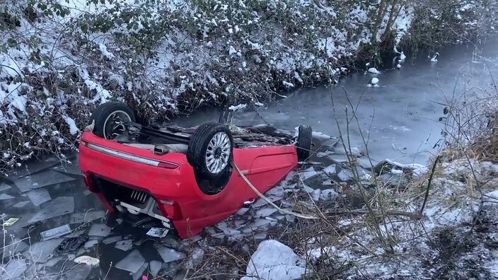 Lallaing : une automobiliste coincée dans l’eau glacée sauvée par deux pompiers