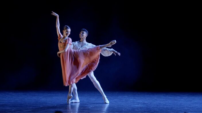 Secrets du ballet : une expérience unique avec le groupe 3e étage à Lille