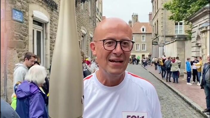 Franck Paque, président du Tennis club de Boulogne, a porté la flamme olympique