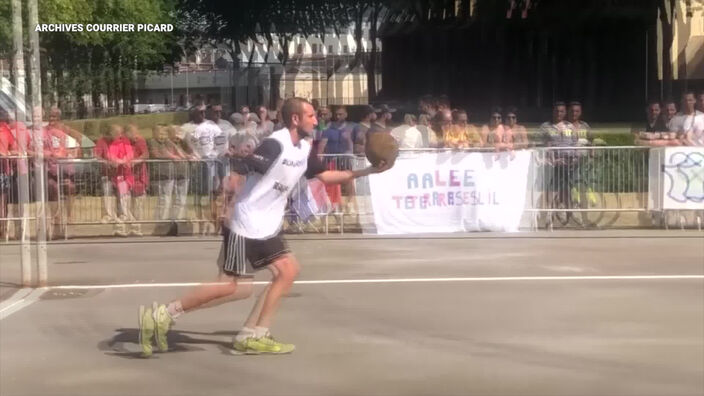 Ballon au poing : une fierté picarde