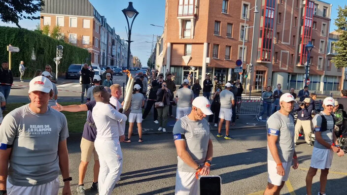 Top départ du passage de la flamme paralympique à Arras